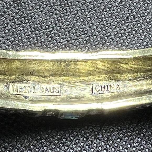 Heidi Daus "Lavish Layers" 6 PIECE SET Necklace, 3 Bracelet, Earrings, Ring - Picture 10 of 16